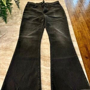 Current Elliott size 28 cropped flare black jeans